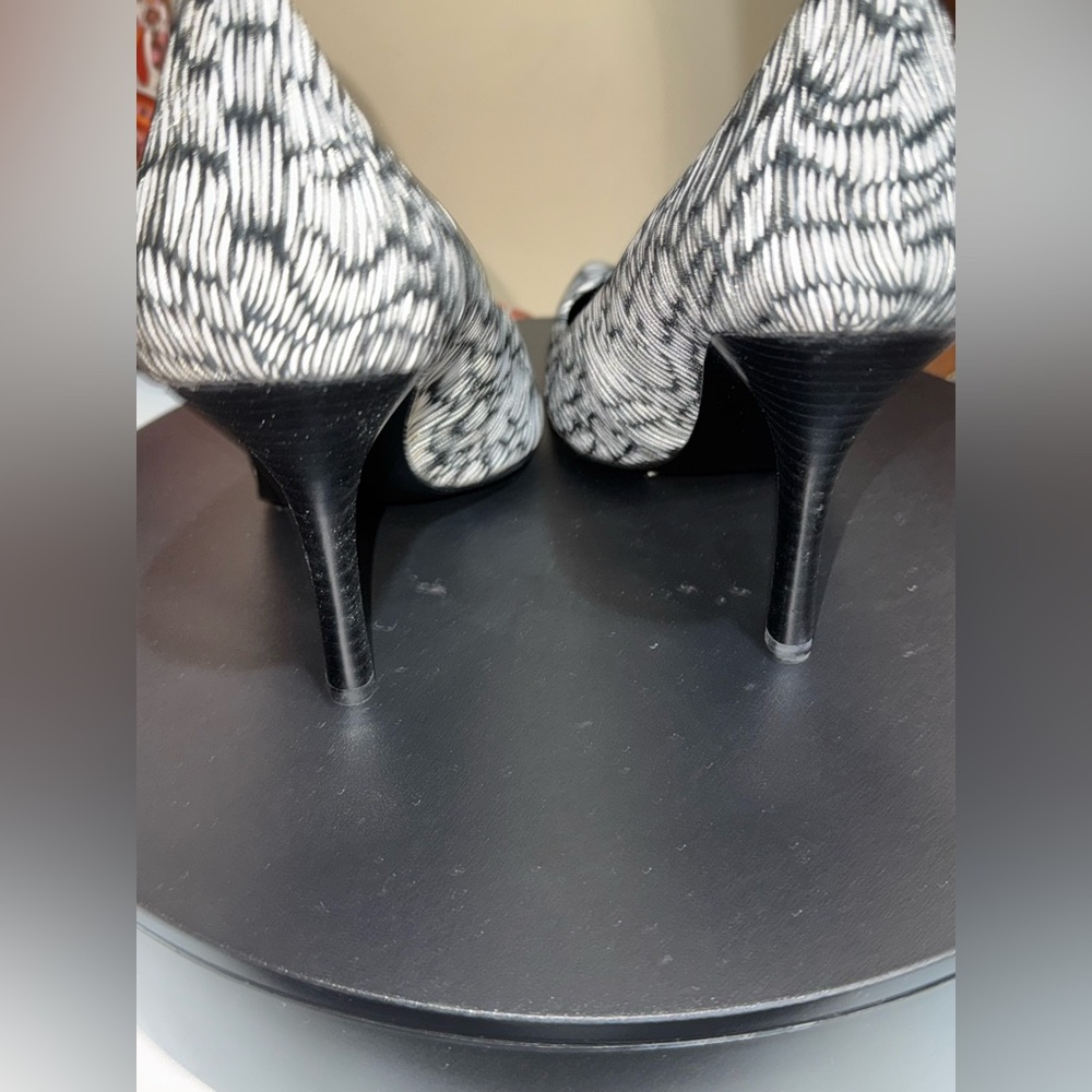 Nine West Black and White Heels - Picture 3 of 6